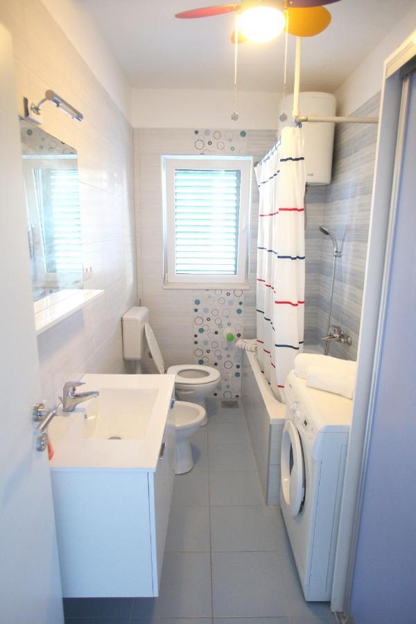 Apartments Nakir Slatine Szoba fotó